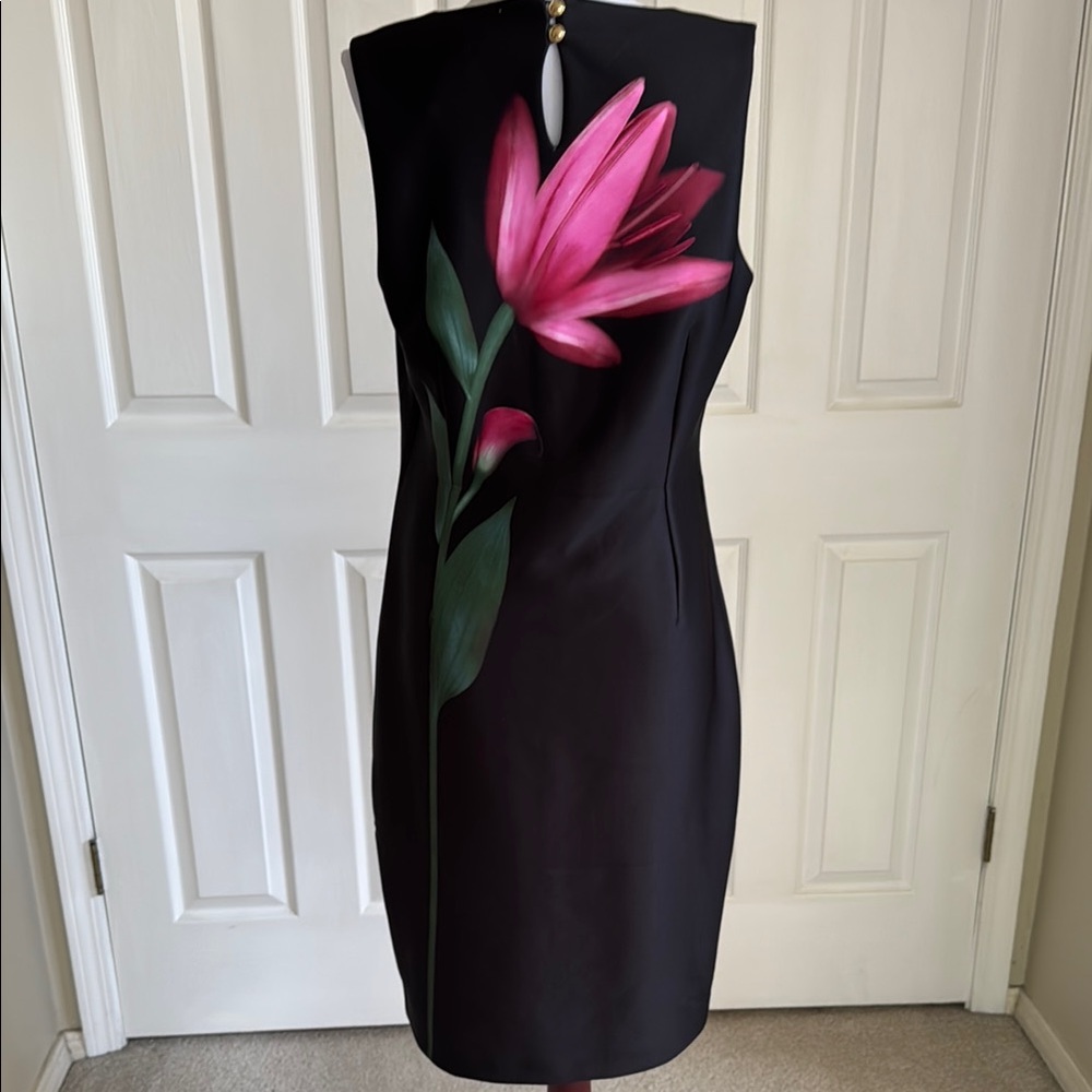 Halston, M - Picture 7 of 10